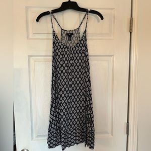 Gap swing style dress. Navy and white pattern. xs.